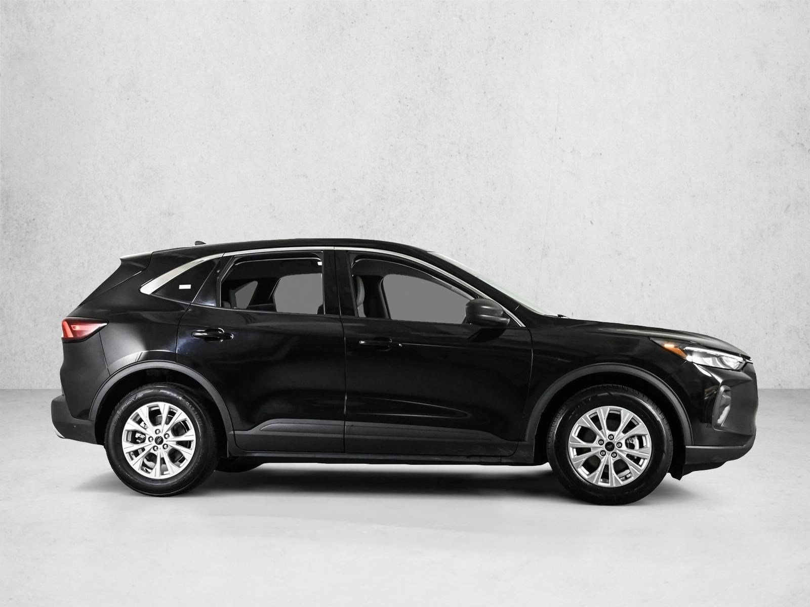 Used 2024 Ford Escape Active SUV