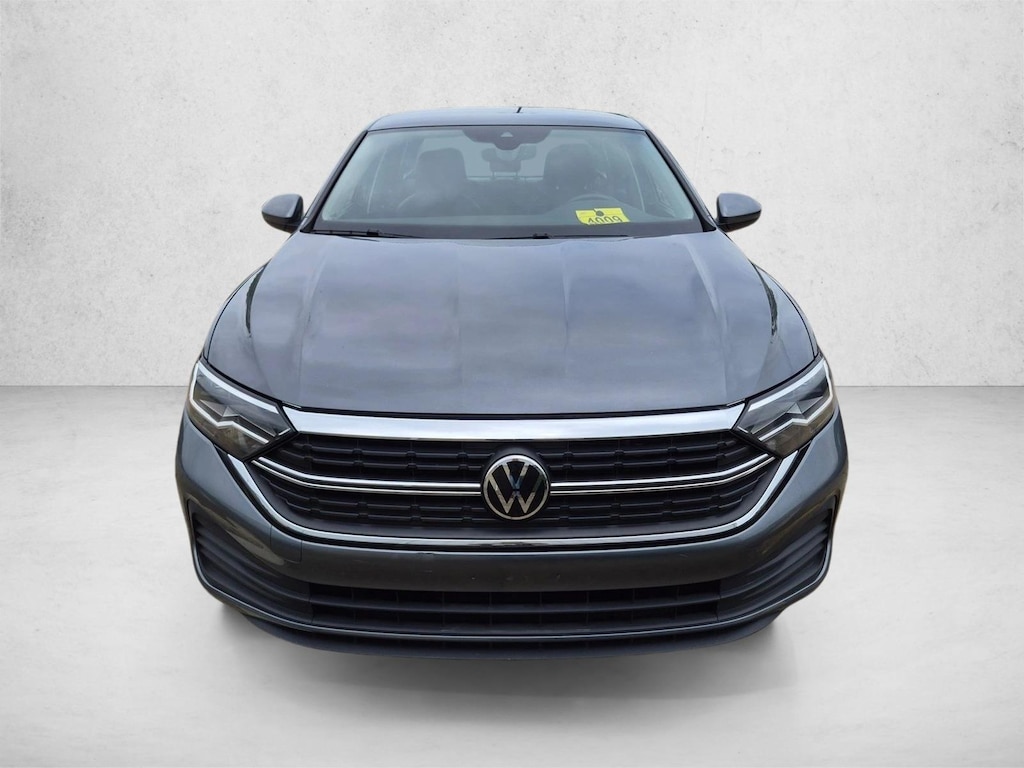Used 2024 Volkswagen Jetta SE Sedan