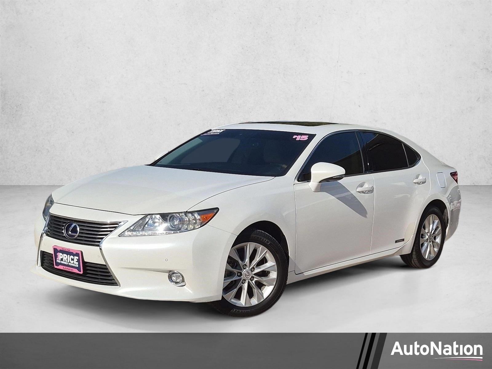 2015 Lexus ES 300h