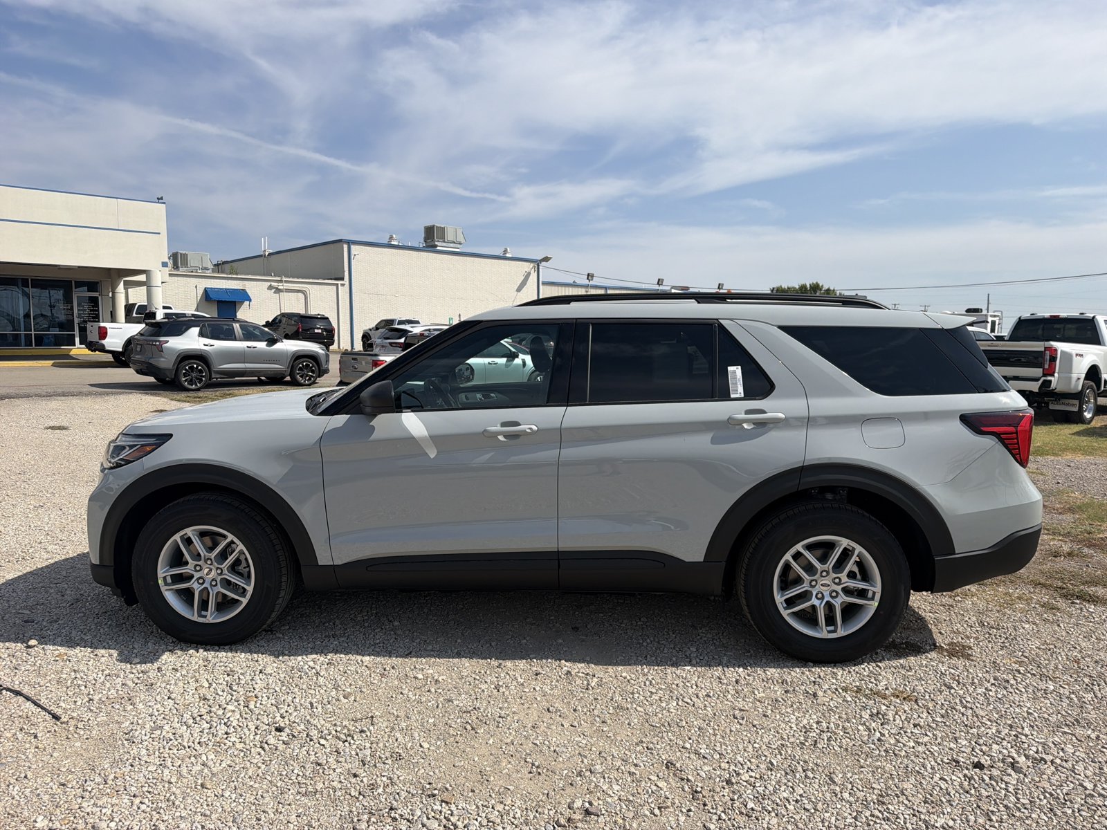 New 2027 Ford Explorer Active w/200A Pkg SUV