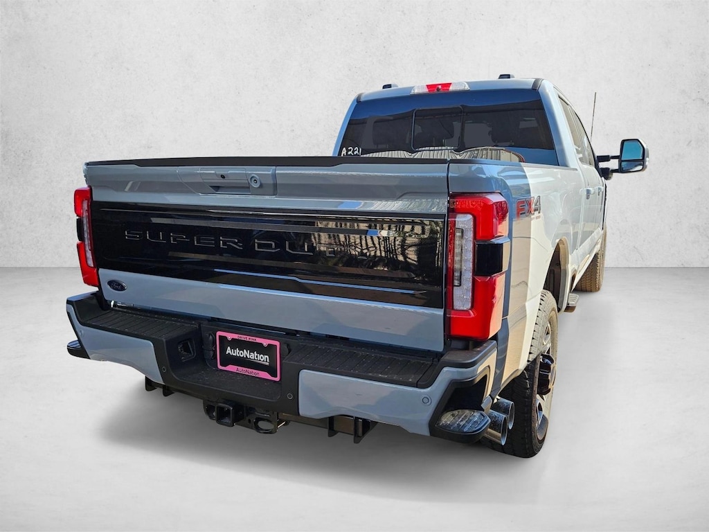 New 2026 Ford F-250 Platinum Truck Crew Cab