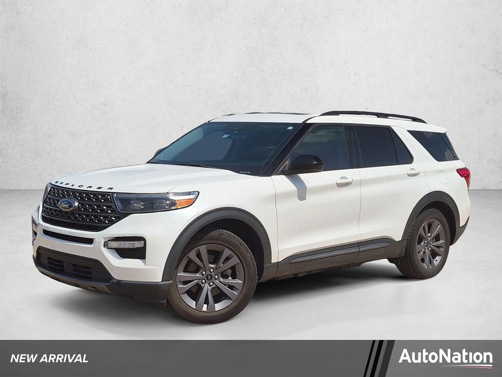 2022 Ford Explorer XLT RWD photo