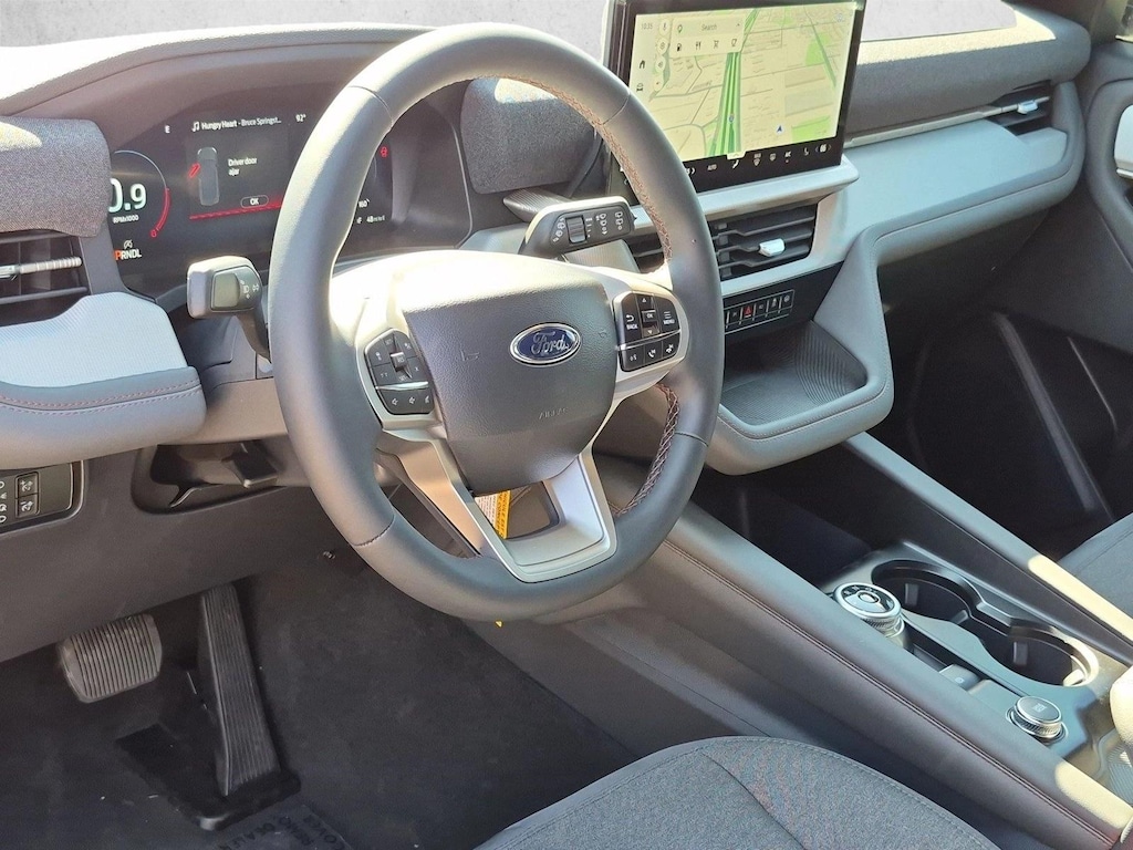 New 2027 Ford Explorer Active w/200A Pkg SUV