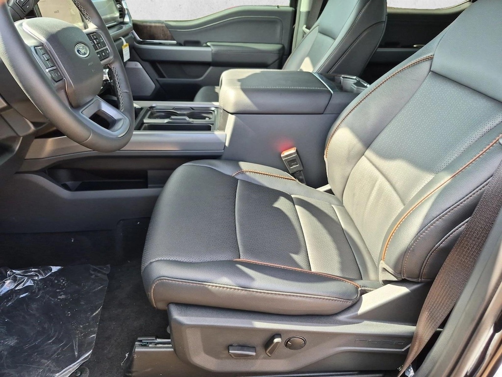 New 2026 Ford F-250 LARIAT Truck Crew Cab