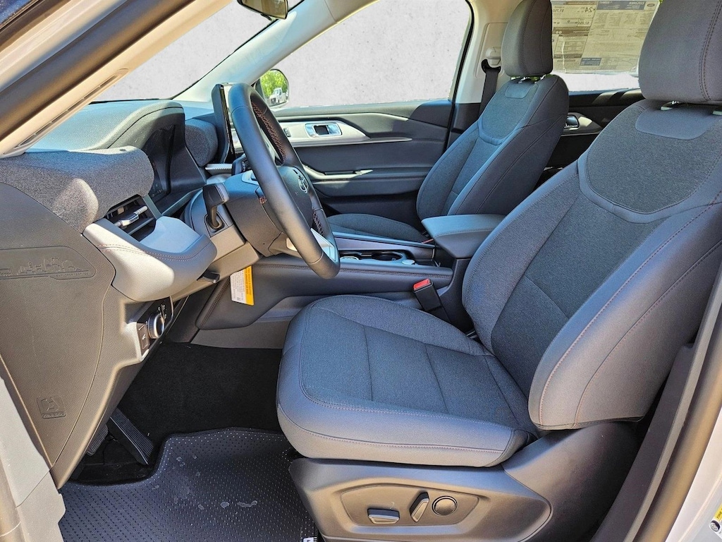 New 2026 Ford Explorer Active w/200A Pkg SUV