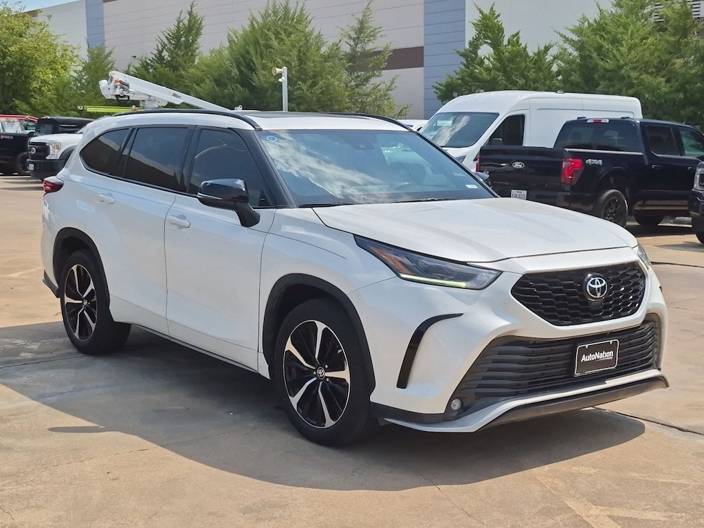 Used 2021 Toyota Highlander XSE SUV