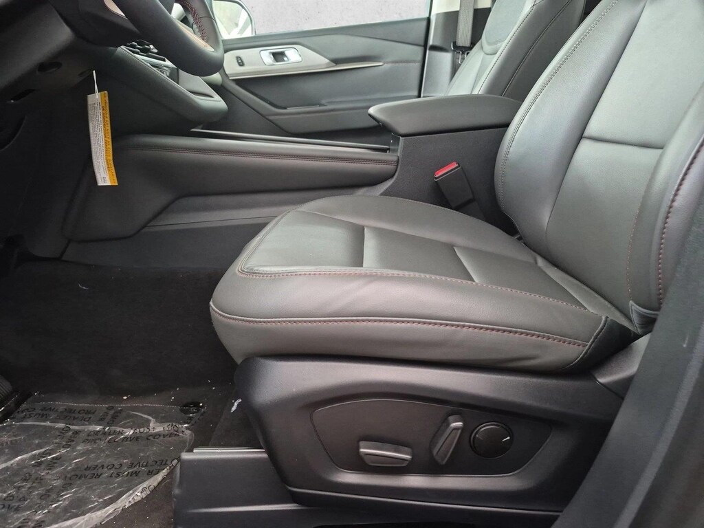 New 2026 Ford Explorer Active w/200A Pkg SUV