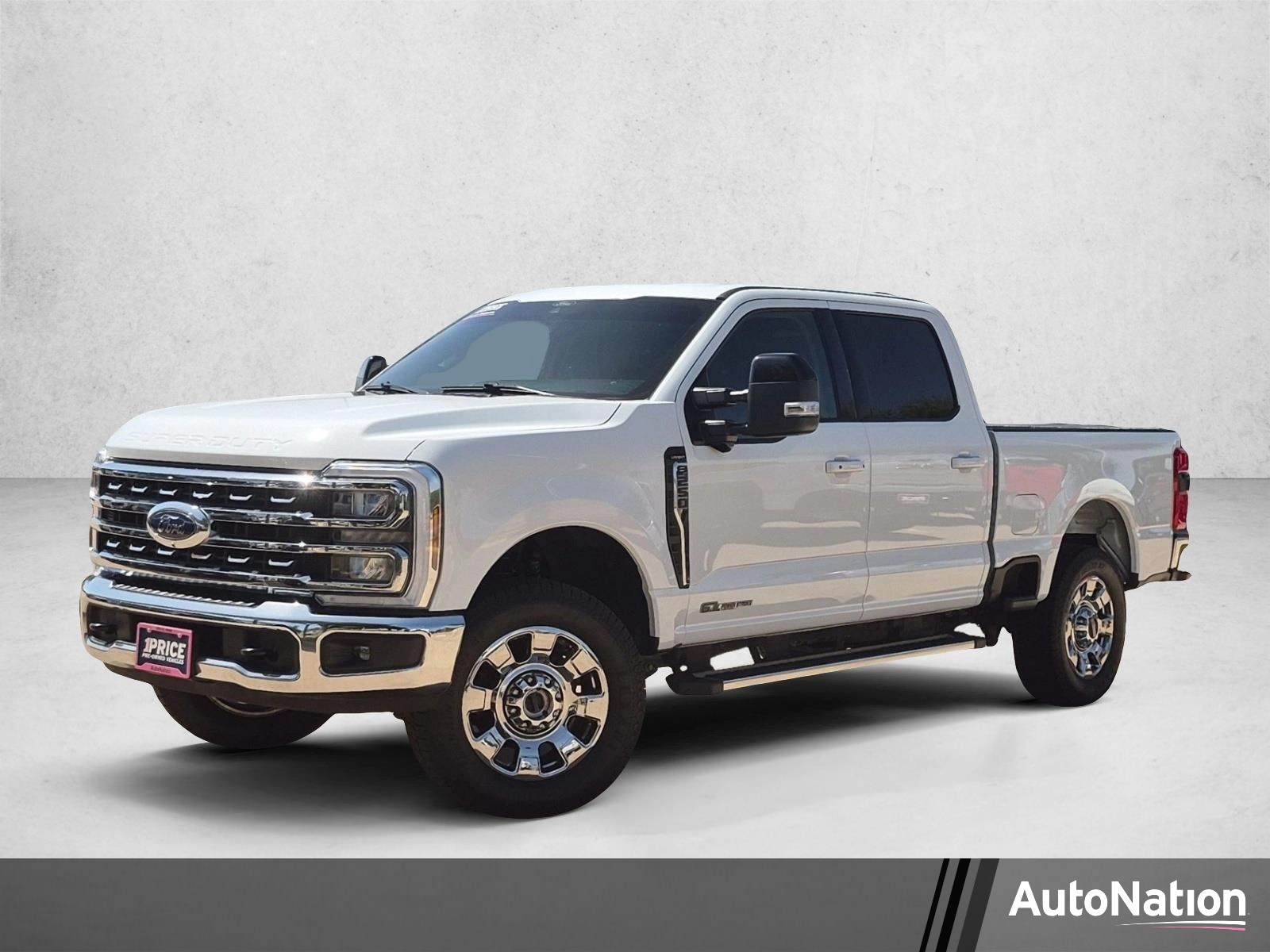 Used 2025 Ford F-250 LARIAT Truck Crew Cab