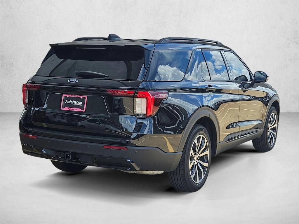 New 2026 Ford Explorer ST-Line SUV