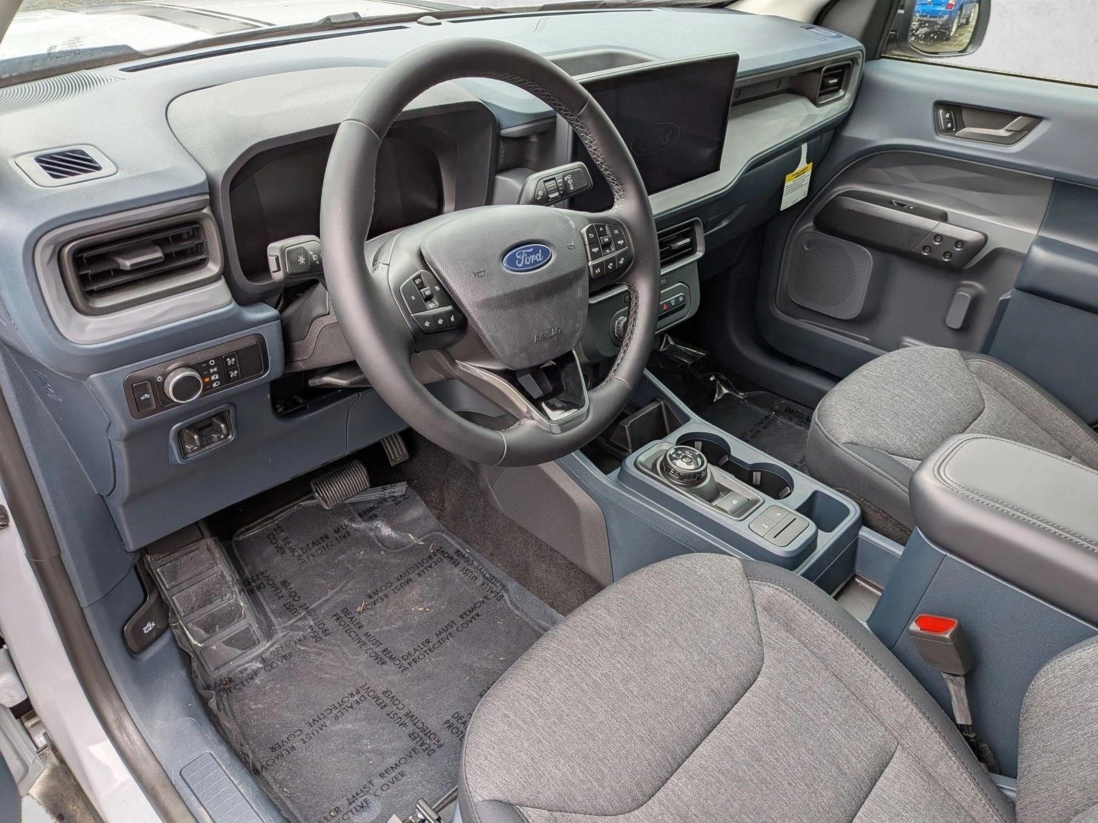 2025 Ford Maverick XLT - Photo 3