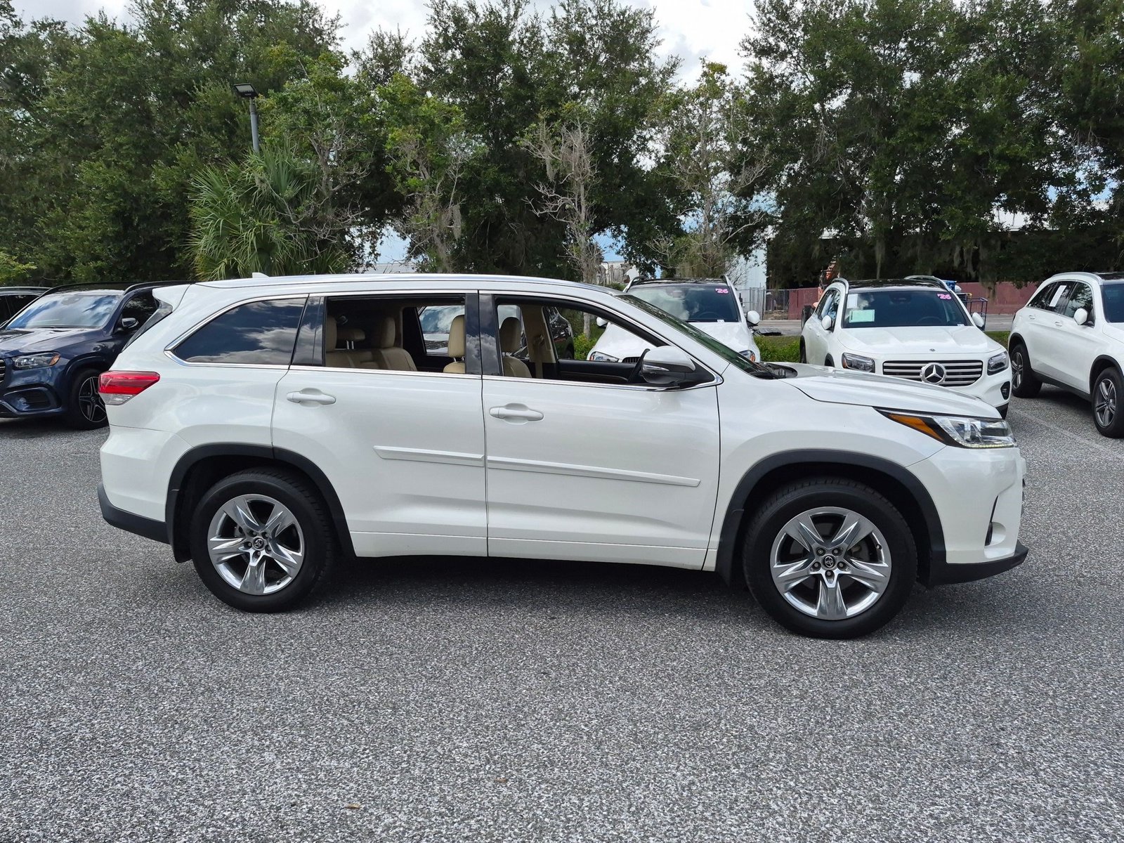 Used 2018 Toyota Highlander Limited SUV