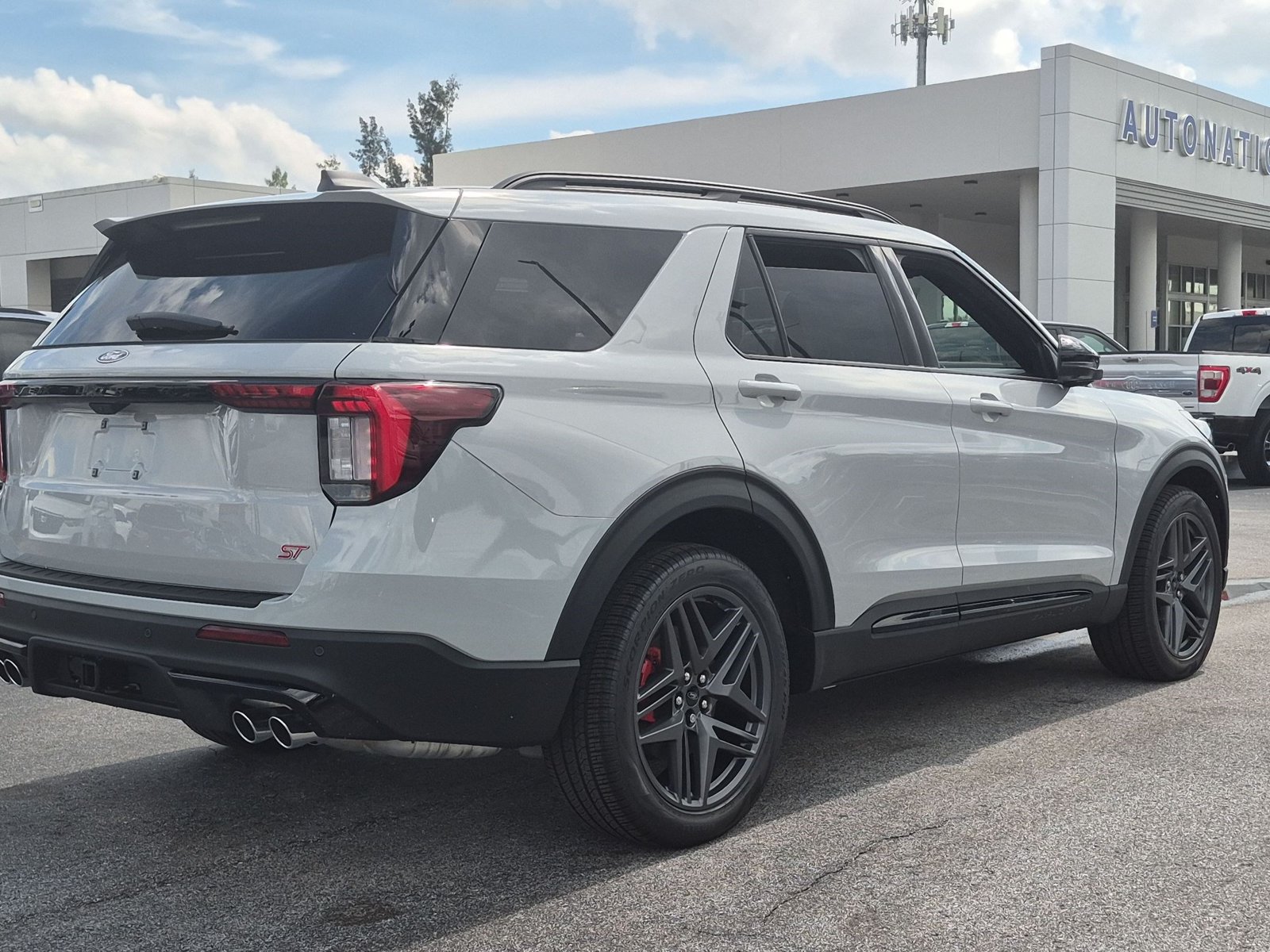 New 2027 Ford Explorer ST SUV