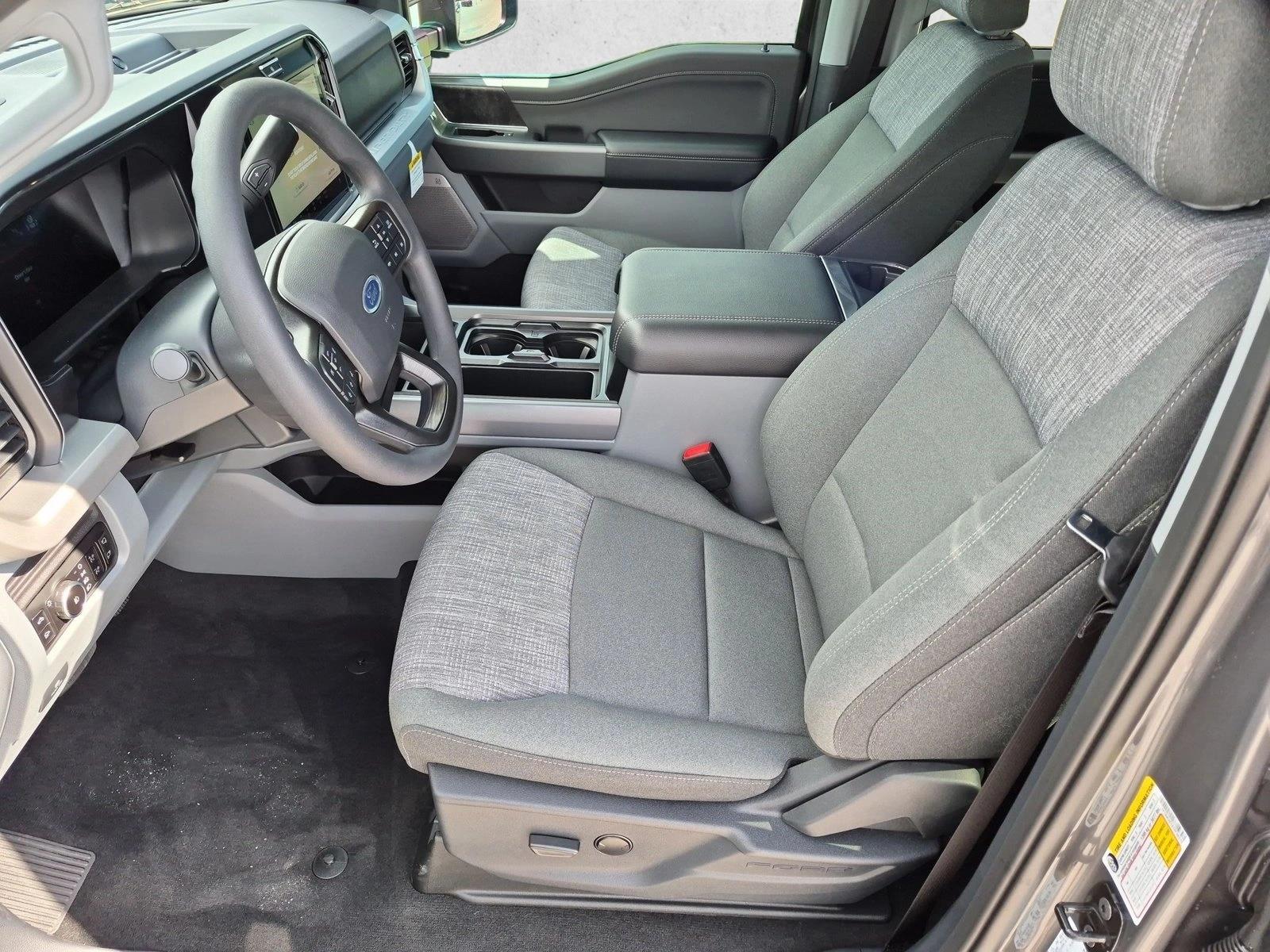 New 2026 Ford F-250 XLT Truck Crew Cab