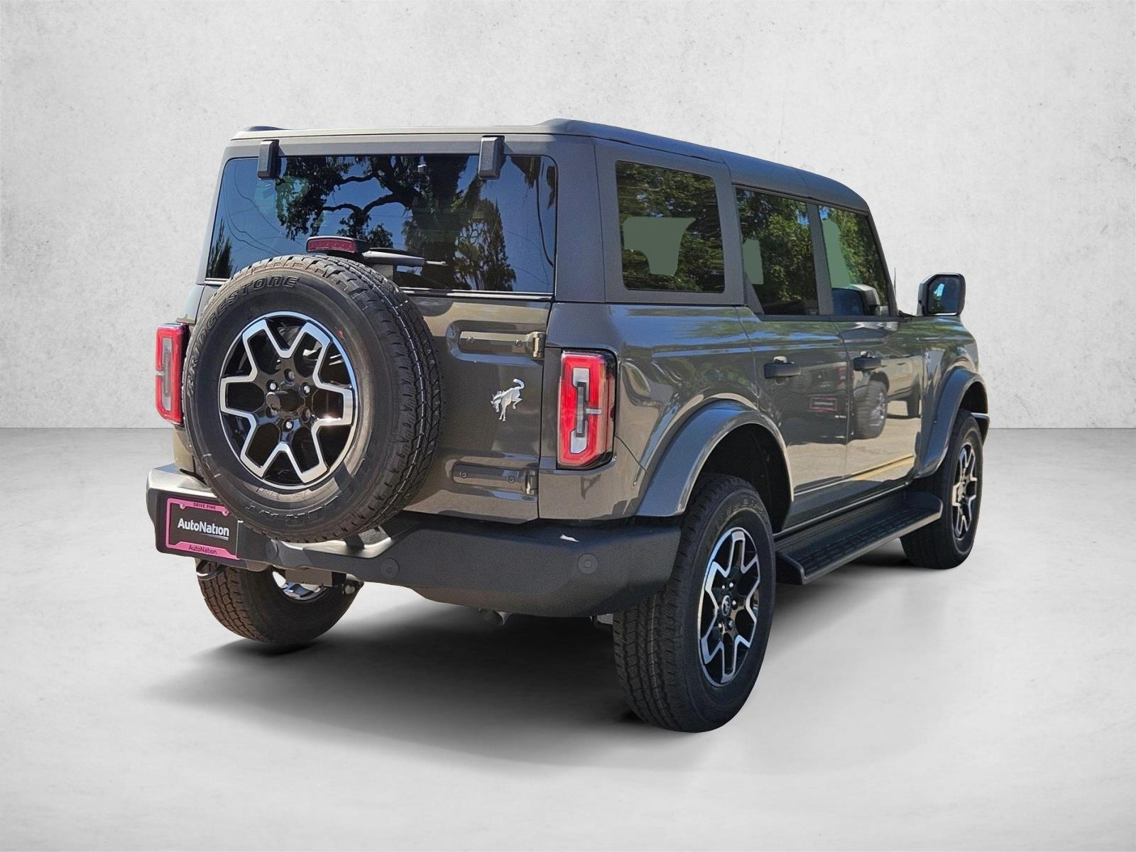 New 2026 Ford Bronco Outer Banks SUV