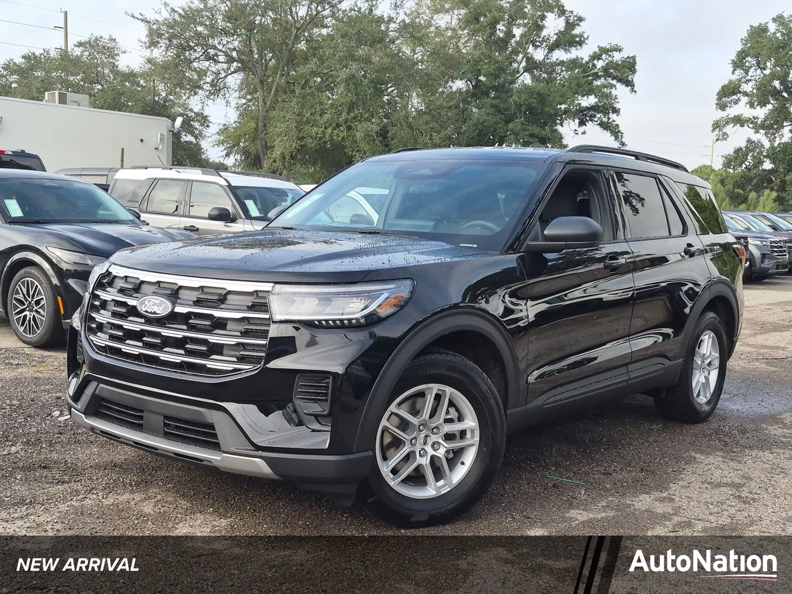 New 2027 Ford Explorer Active w/200A Pkg SUV