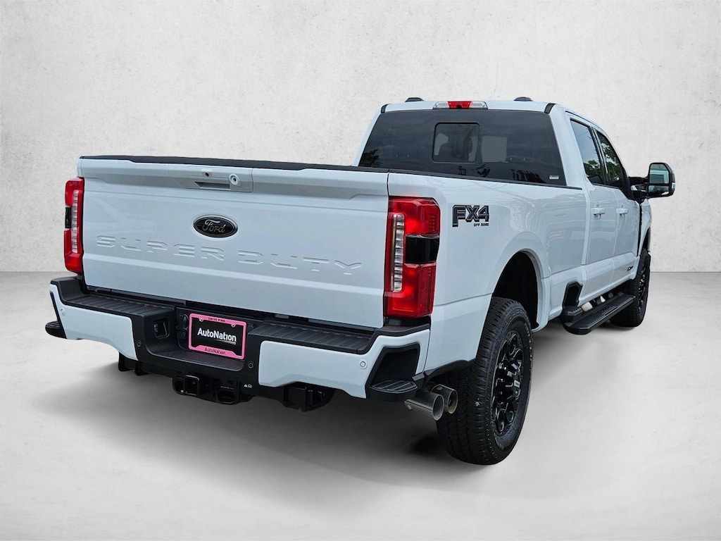 New 2026 Ford F-350 LARIAT Truck Crew Cab