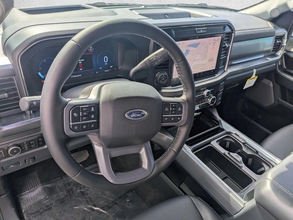 New 2025 Ford F-250 LARIAT Truck Crew Cab