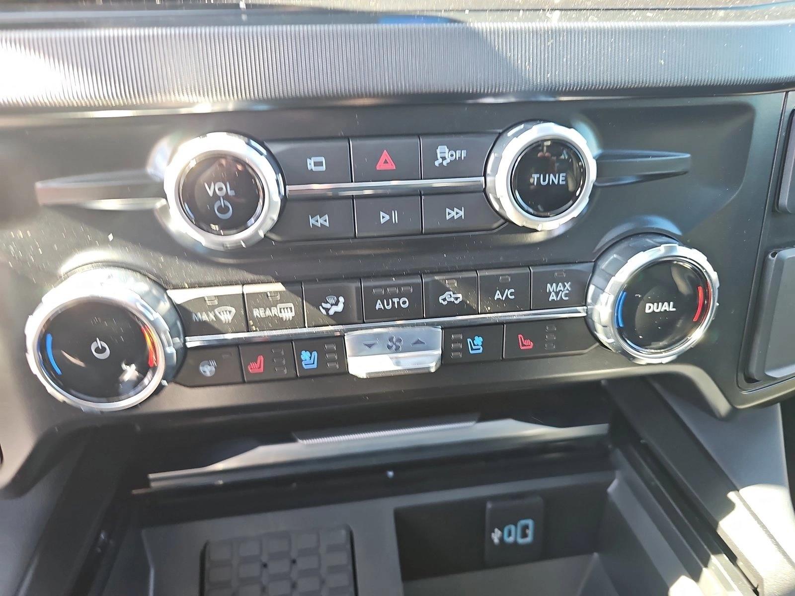 2026 Ford F-250 Super Duty Platinum - Photo 24