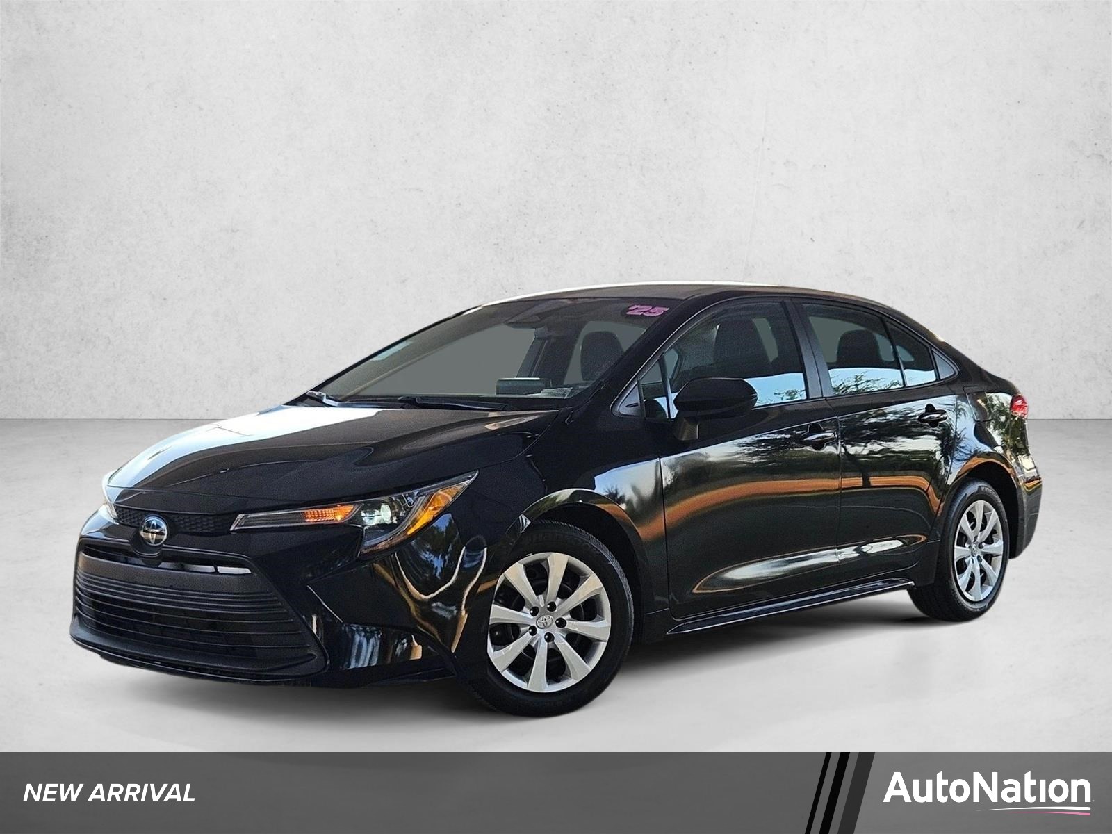 Used 2025 Toyota Corolla LE Sedan