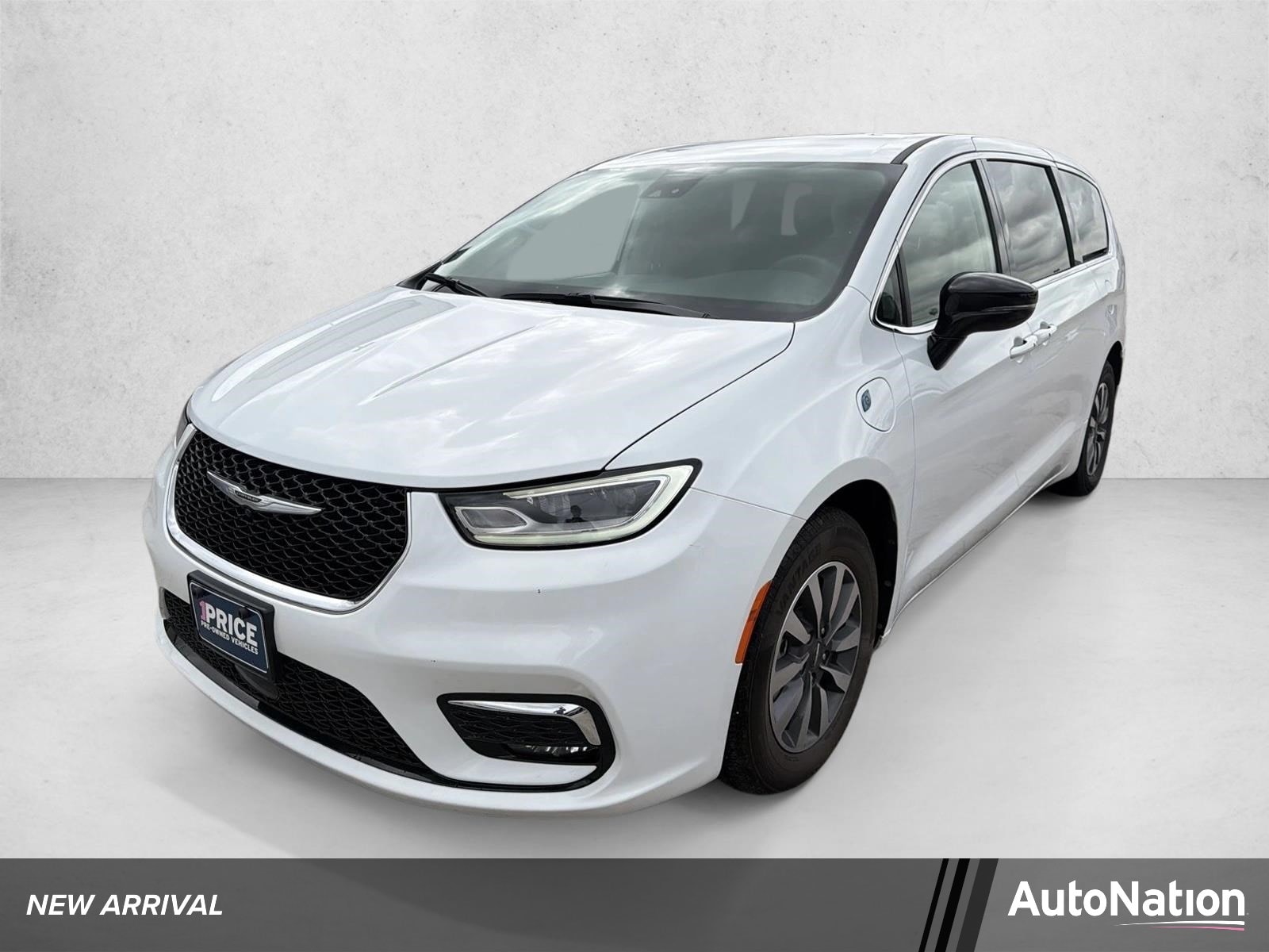 2024 Chrysler Pacifica PHEV