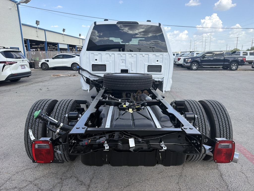New 2027 Ford F-450 Chassis LARIAT Truck Crew Cab