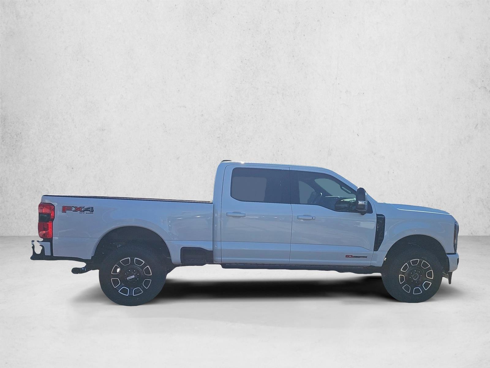 2026 Ford F-250 Super Duty Platinum - Photo 6