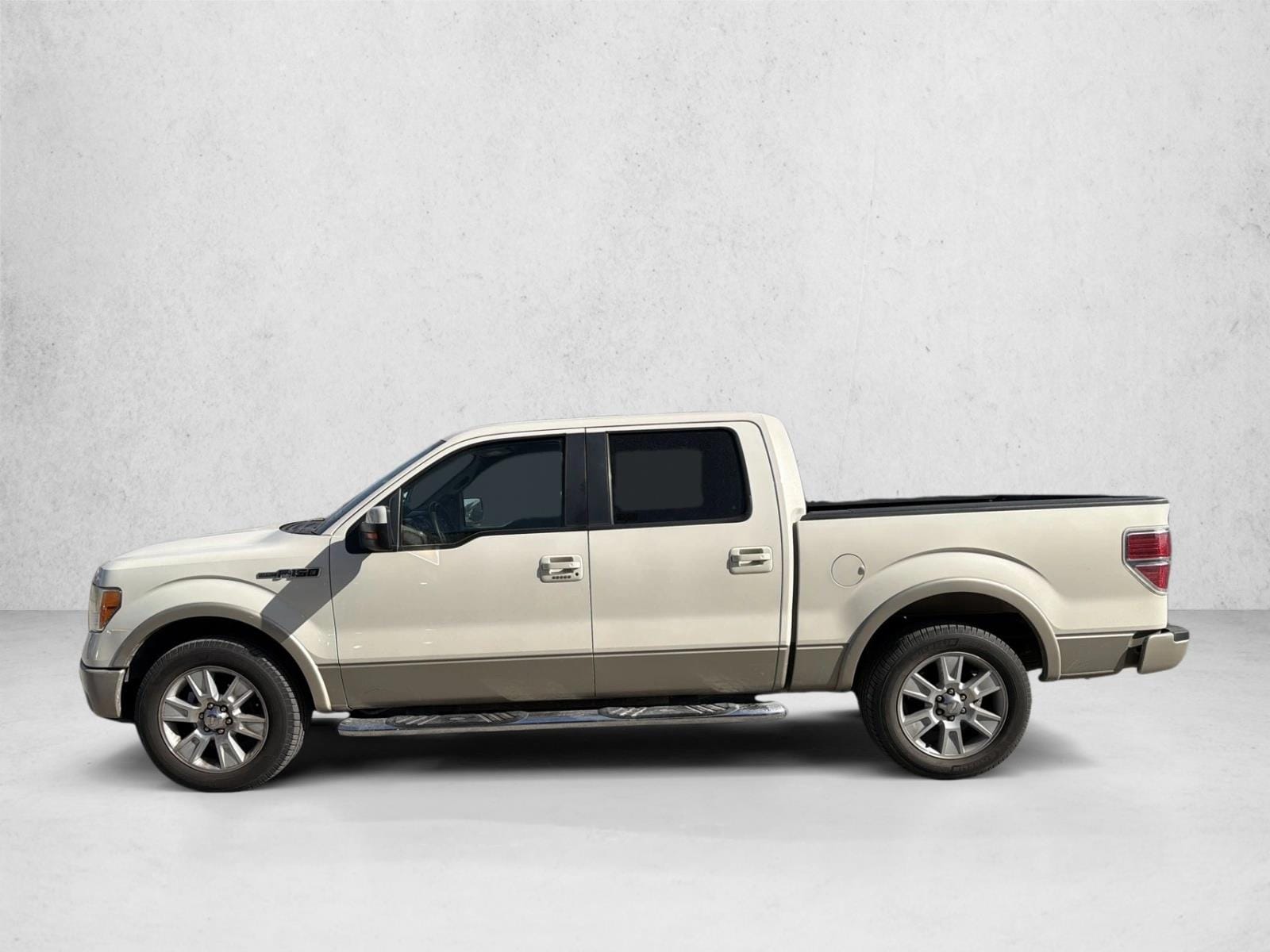Used 2009 Ford F-150 Lariat with VIN 1FTPW12V09FB16692 for sale in Burleson, TX