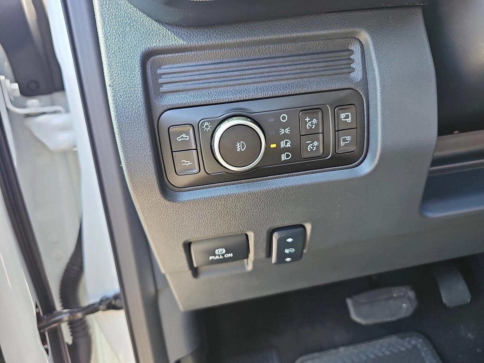 2026 Ford F-250 Super Duty Platinum - Photo 15