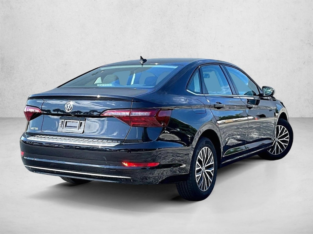 Used 2021 Volkswagen Jetta SE Sedan