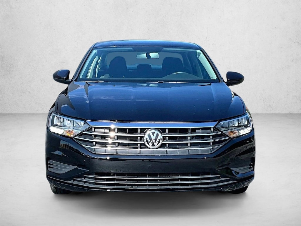 Used 2021 Volkswagen Jetta SE Sedan