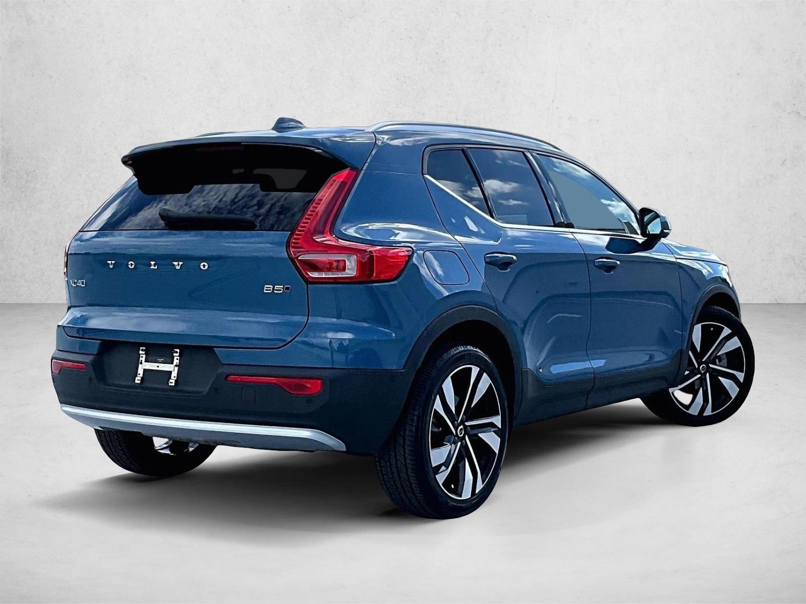 Used 2023 Volvo XC40 Ultimate Bright Theme SUV