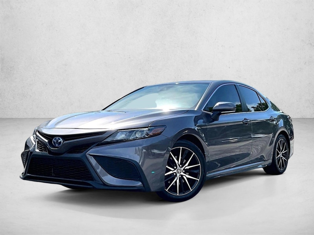 Used 2024 Toyota Camry Hybrid Hybrid SE Sedan