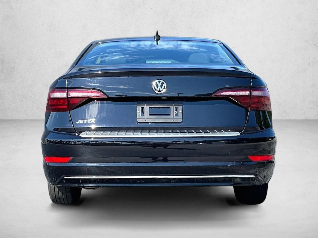 Used 2021 Volkswagen Jetta SE Sedan