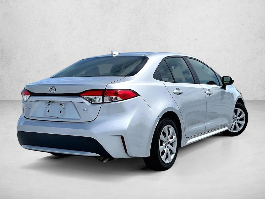 Used 2021 Toyota Corolla LE Sedan
