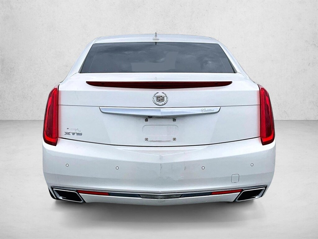 Used 2014 CADILLAC XTS Luxury Sedan