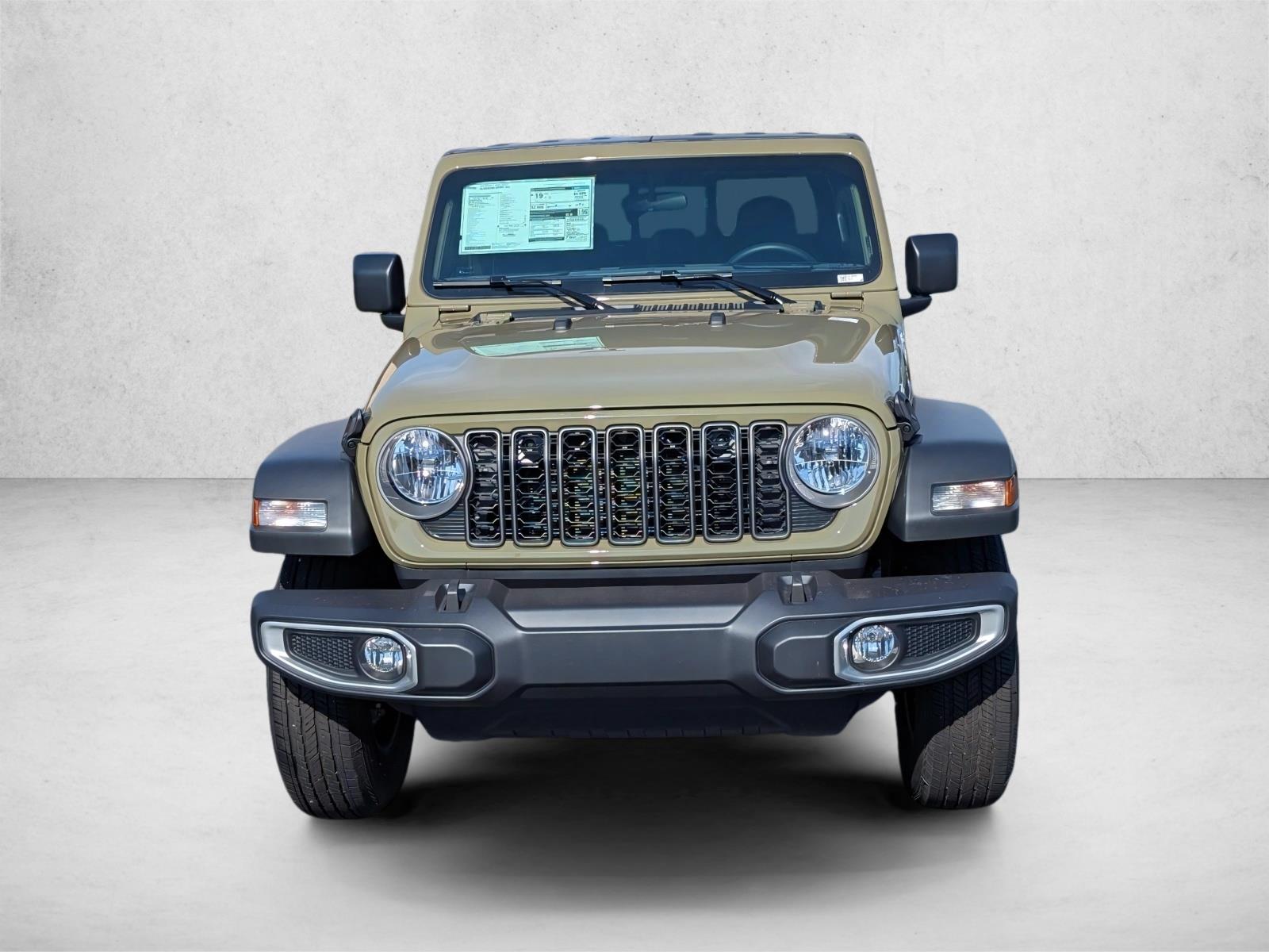 New 2026 Jeep Gladiator Sport Truck Crew Cab