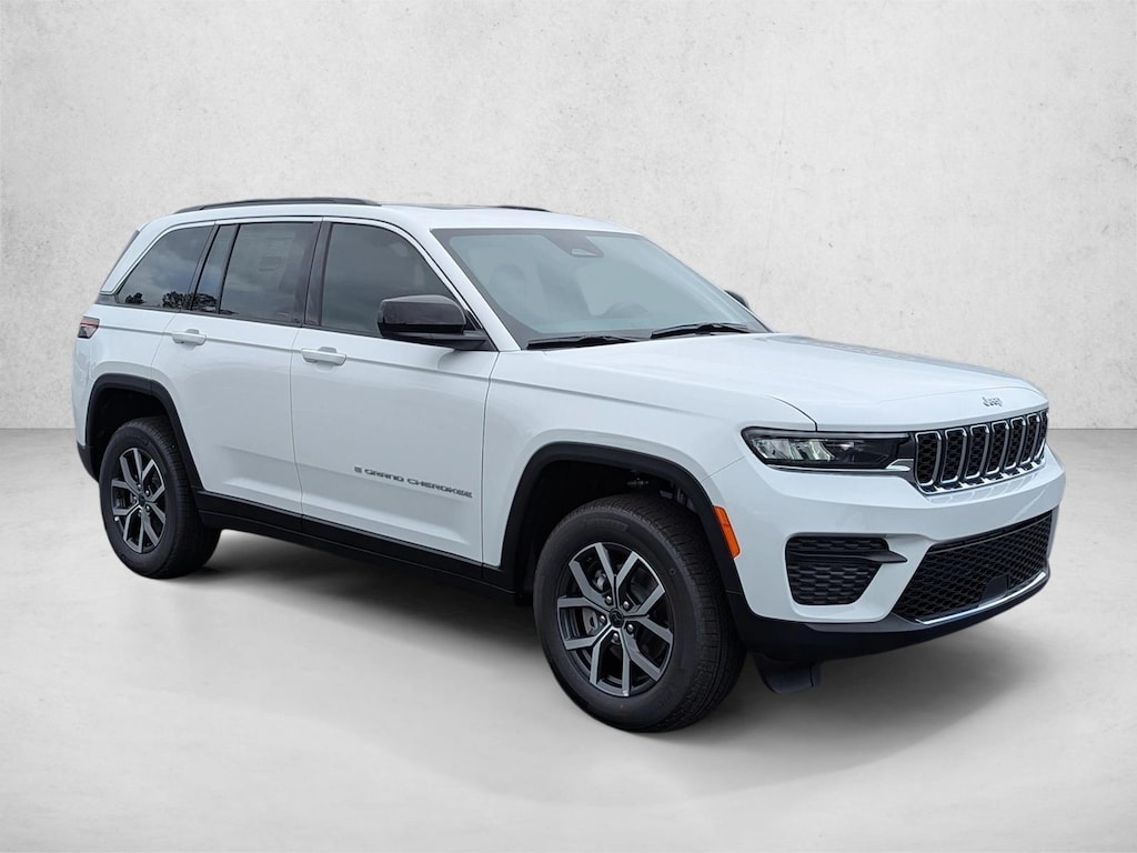 New 2027 Jeep Grand Cherokee Laredo X SUV