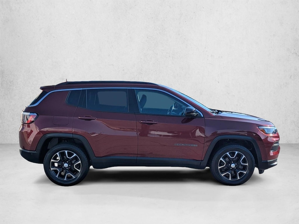 Used 2022 Jeep Compass Latitude Sport Utility