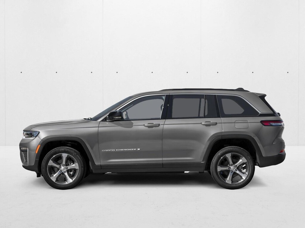 New 2027 Jeep Grand Cherokee Laredo Altitude SUV
