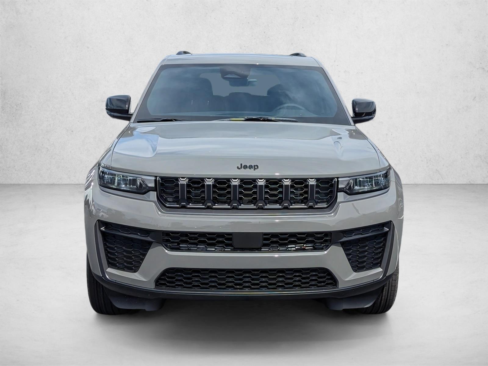 New 2027 Jeep Grand Cherokee Laredo Altitude SUV