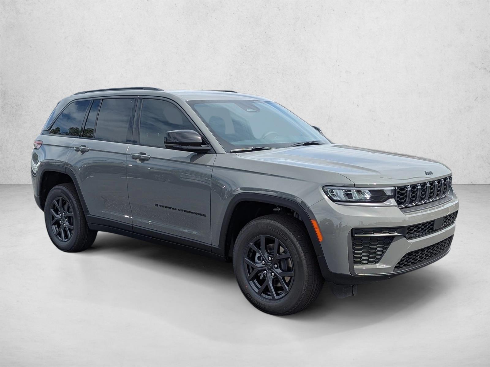 New 2027 Jeep Grand Cherokee Laredo Altitude SUV