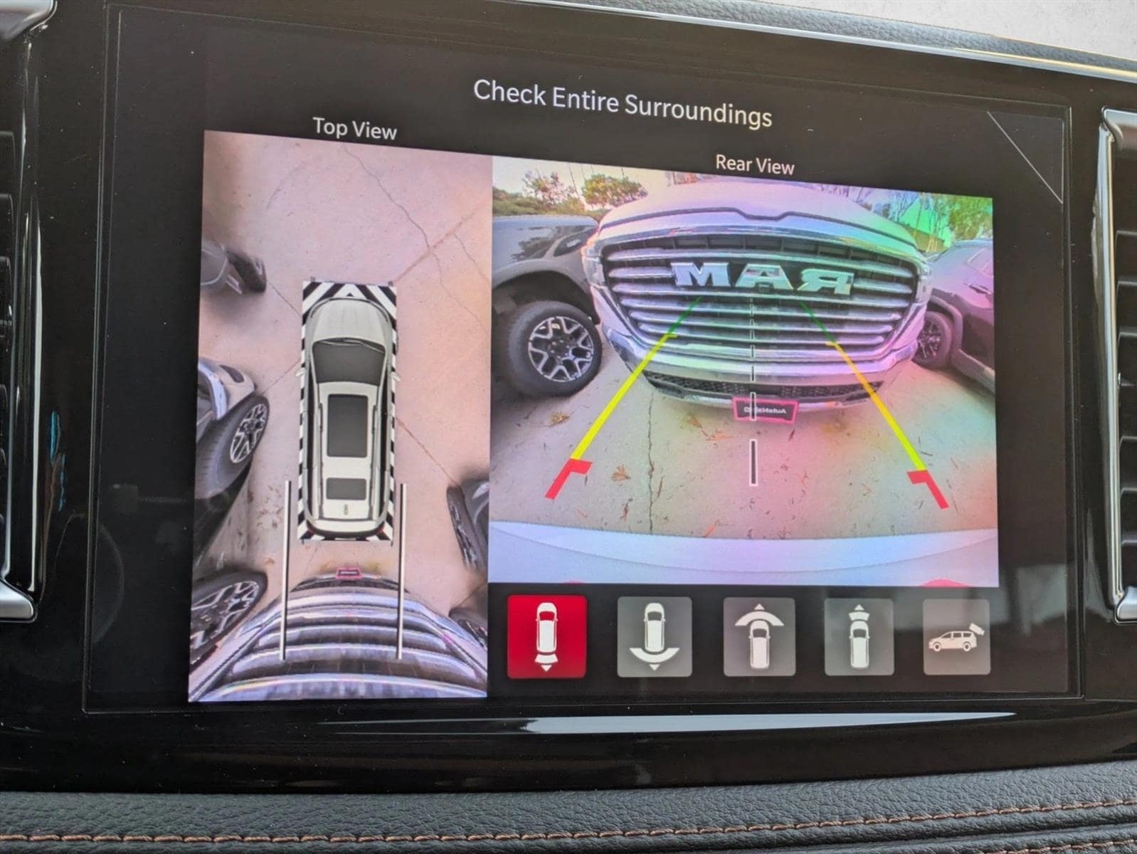 2026 Chrysler Pacifica Pinnacle - Photo 14