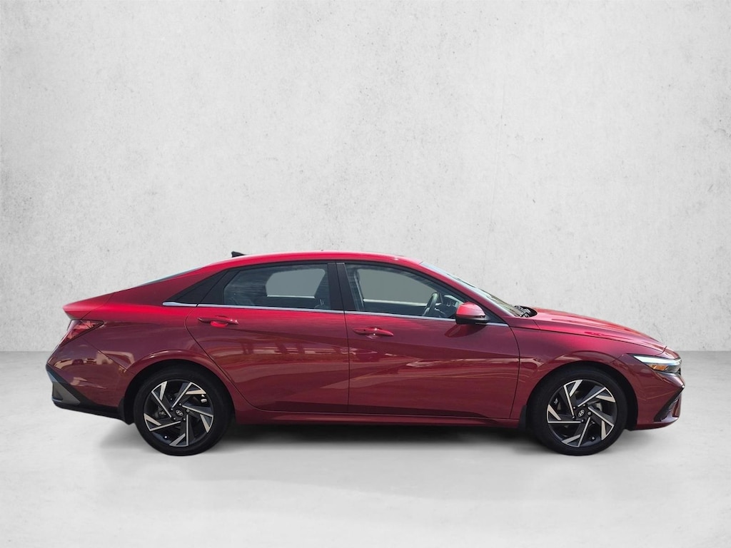 Used 2024 Hyundai Elantra SEL Sedan