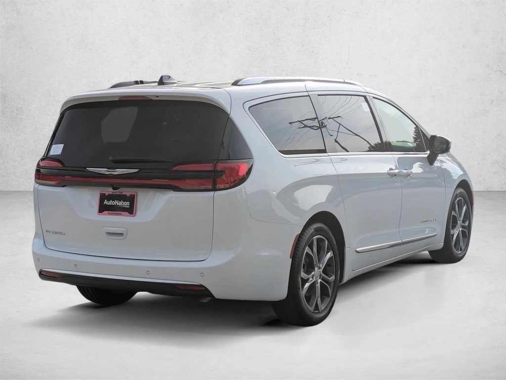 New 2026 Chrysler Pacifica Pinnacle Passenger Van