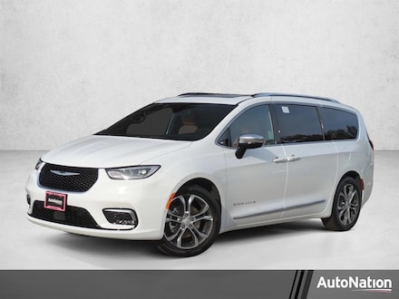 2026 Chrysler Pacifica Pinnacle Van Passenger Van
