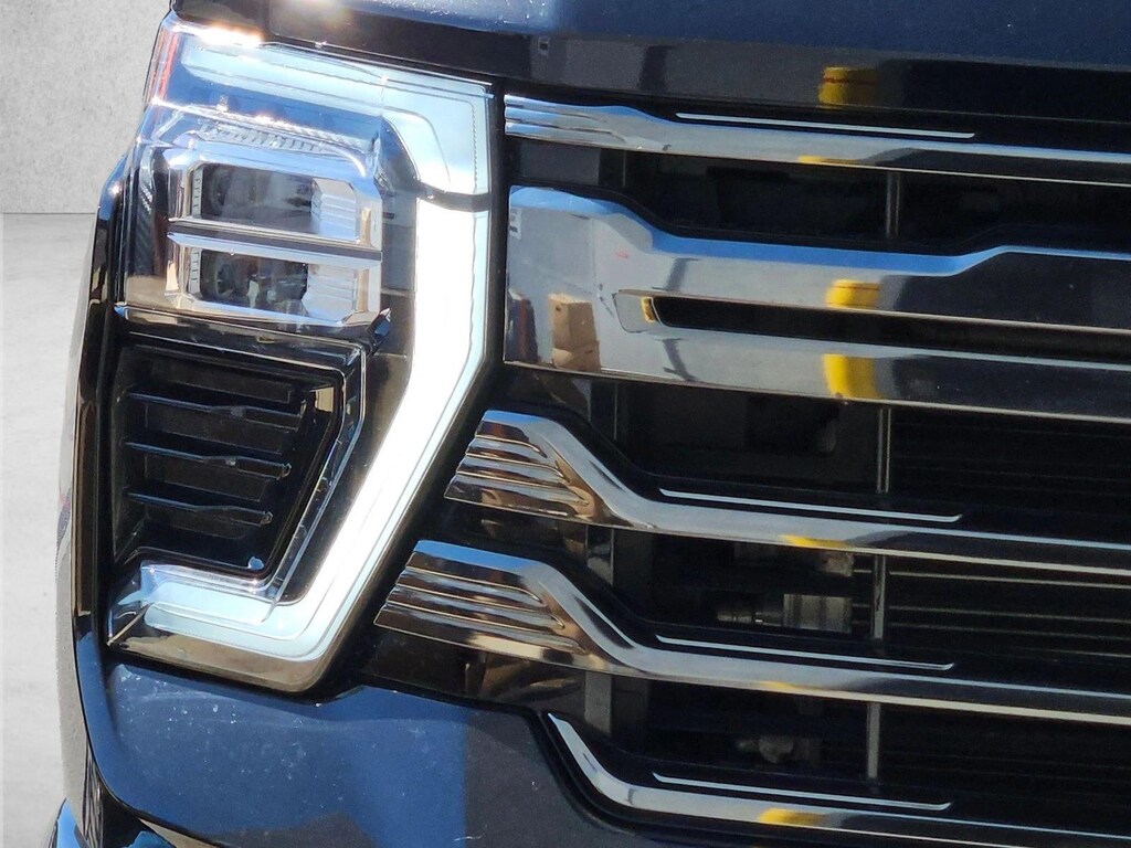 Used 2024 Chevrolet Silverado 2500HD High Country Crew Cab Pickup