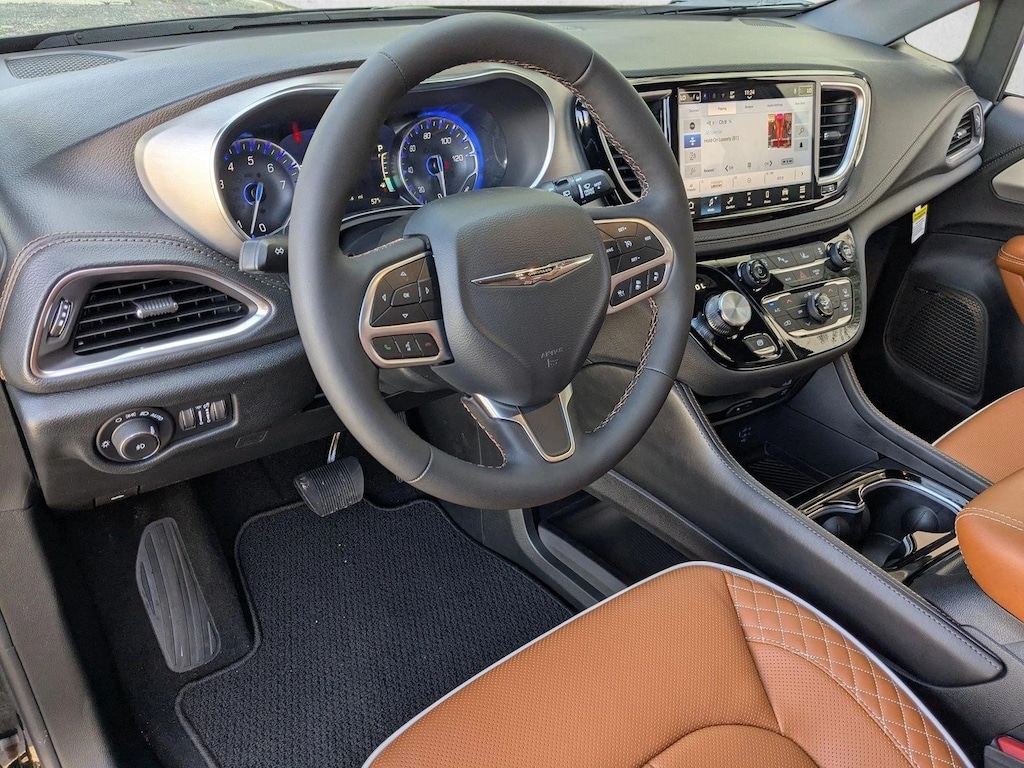 New 2026 Chrysler Pacifica Pinnacle Van Passenger Van