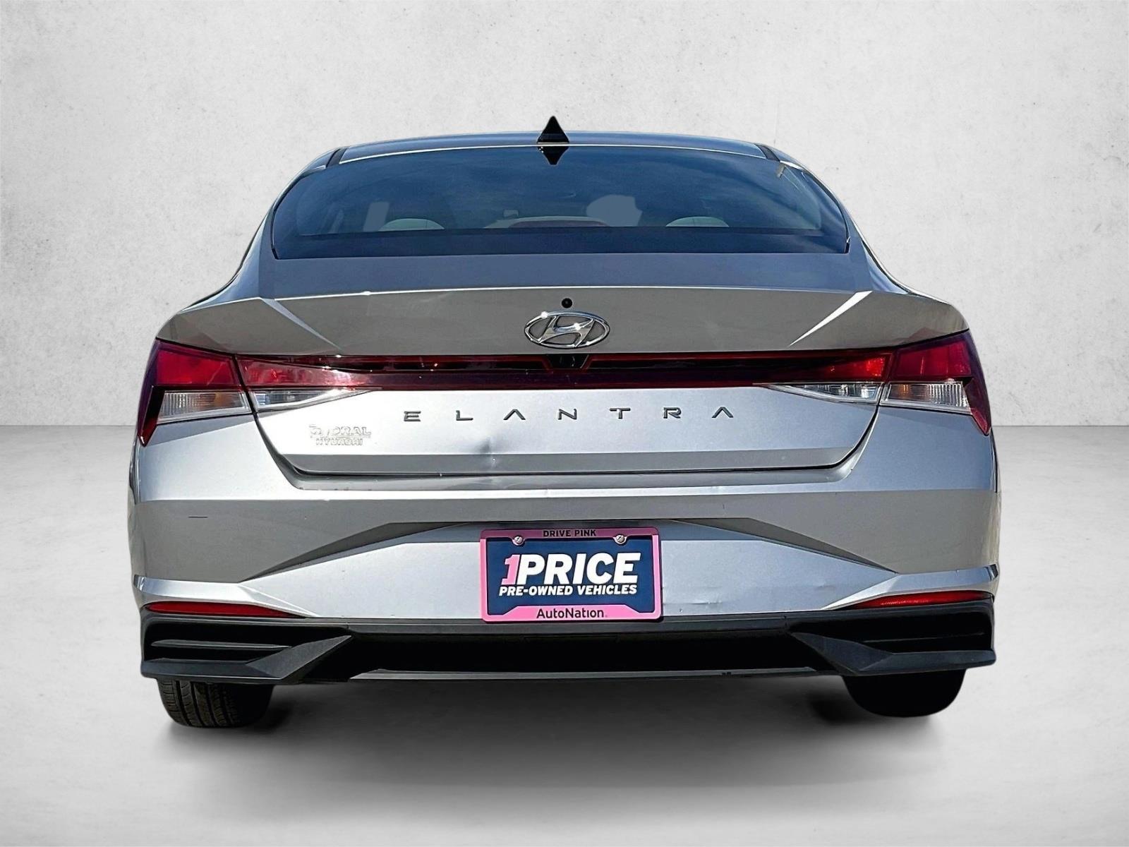 Used 2022 Hyundai Elantra SEL Sedan