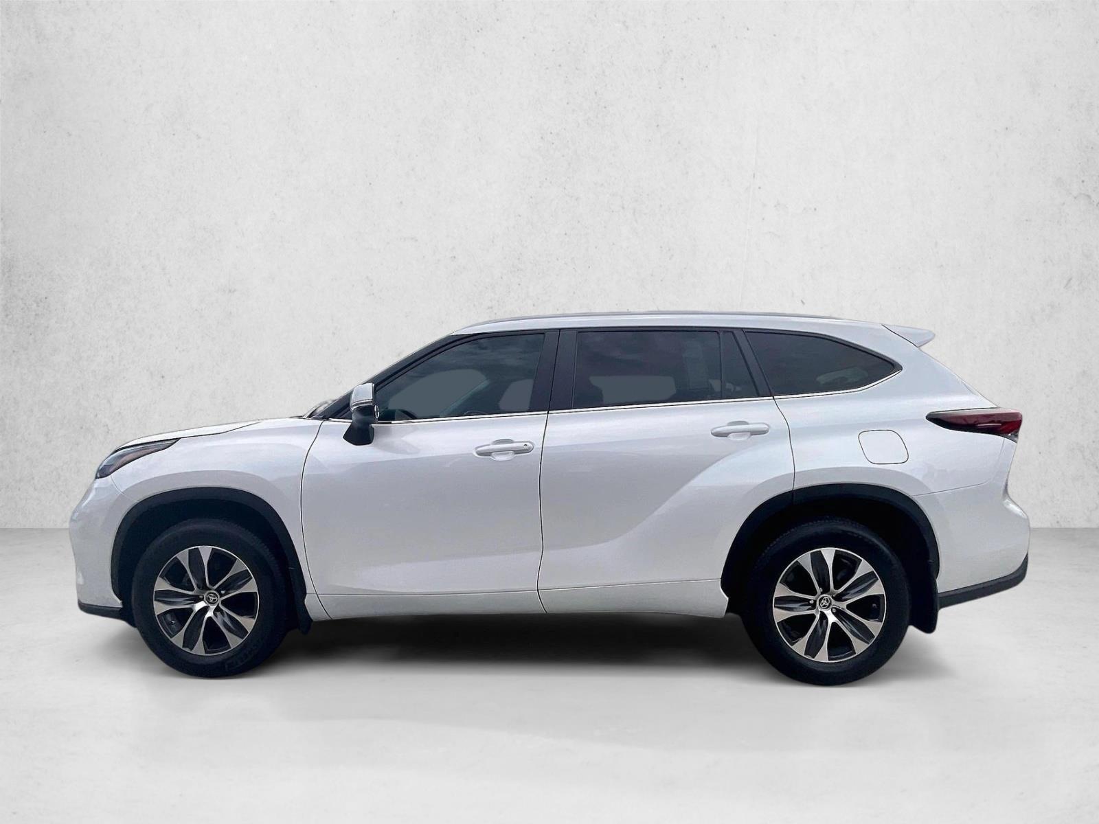 Used 2024 Toyota Highlander XLE SUV