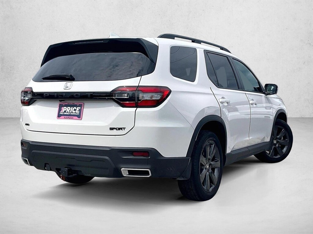 Used 2025 Honda Pilot Sport SUV